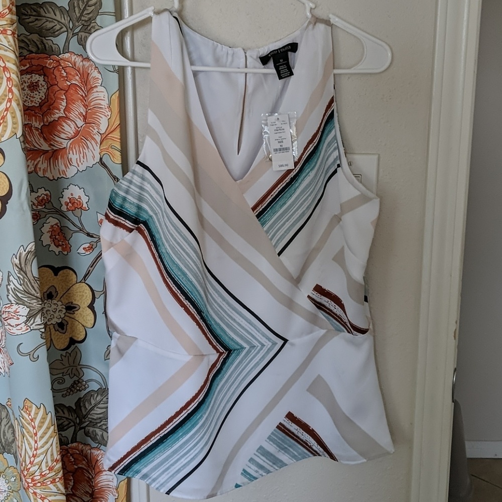 NWT | White House Black market | sleeveless top